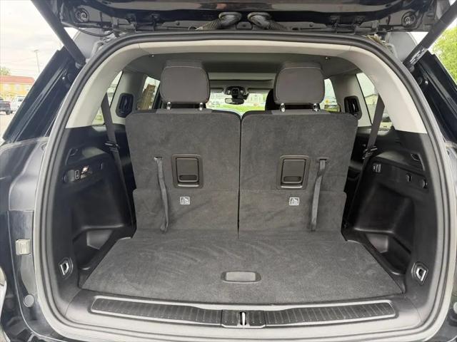 2023 Jeep Grand Cherokee L Laredo 4x4