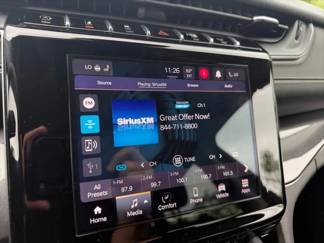 2023 Jeep Grand Cherokee L Laredo 4x4
