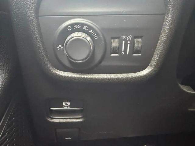 2023 Jeep Grand Cherokee L Laredo 4x4