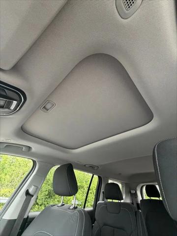 2023 Jeep Grand Cherokee L Laredo 4x4
