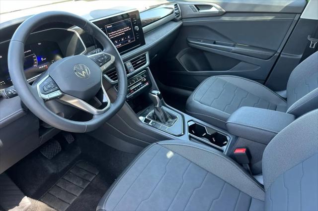 2026 Volkswagen Taos SE Black