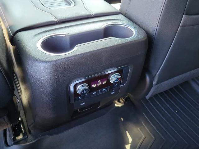 2024 GMC Yukon 4WD AT4