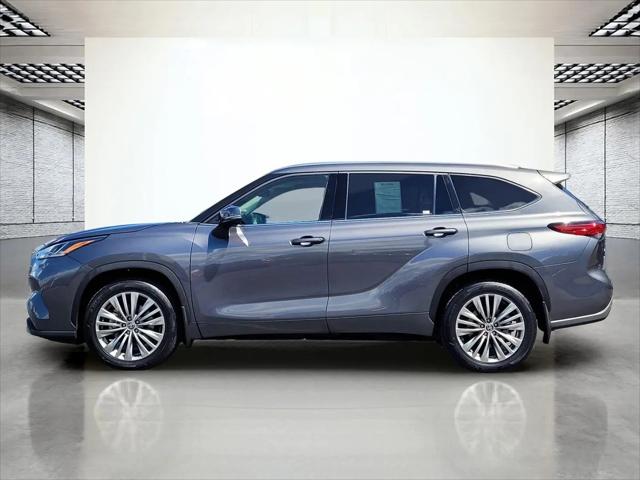2022 Toyota Highlander Platinum