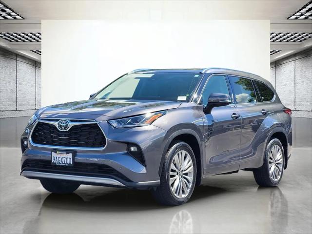 2022 Toyota Highlander Platinum