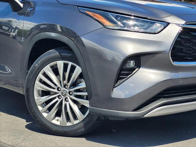 2022 Toyota Highlander Platinum