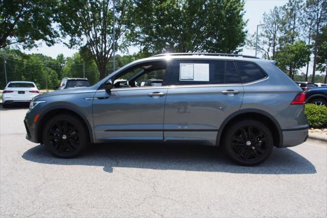2022 Volkswagen Tiguan 2.0T SE R-Line Black