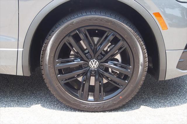 2022 Volkswagen Tiguan 2.0T SE R-Line Black