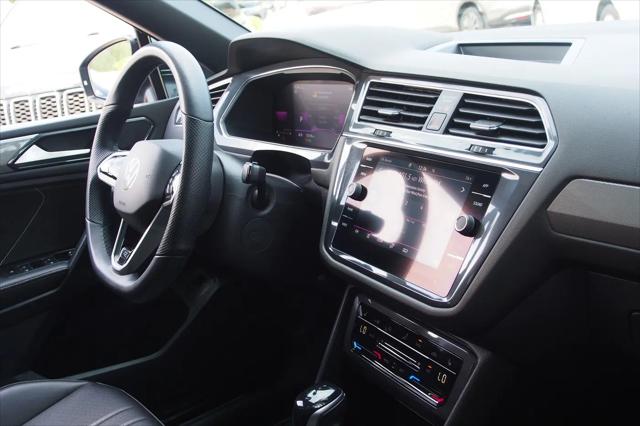 2022 Volkswagen Tiguan 2.0T SE R-Line Black