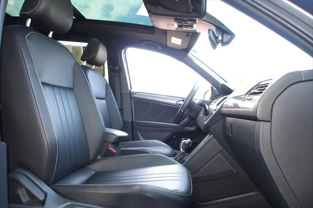 2022 Volkswagen Tiguan 2.0T SE R-Line Black