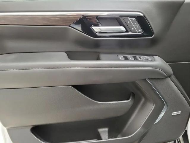 2025 Chevrolet Tahoe 4WD LT