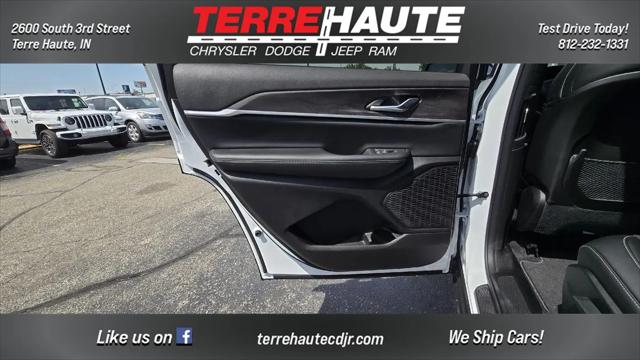 2026 Jeep Grand Cherokee L Altitude 4x4