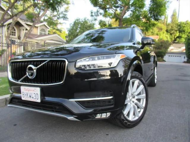 2016 Volvo XC90 T6 Momentum