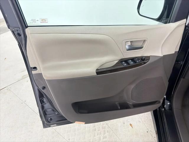 2020 Toyota Sienna XLE