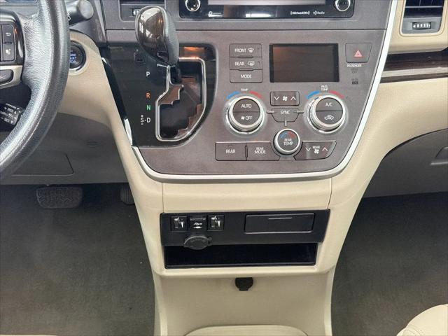 2020 Toyota Sienna XLE