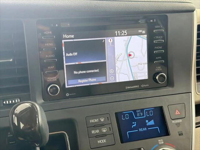 2020 Toyota Sienna XLE