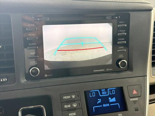 2020 Toyota Sienna XLE