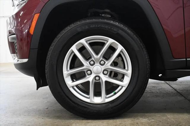 2024 Jeep Grand Cherokee L Laredo X 4x4