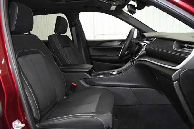 2024 Jeep Grand Cherokee L Laredo X 4x4