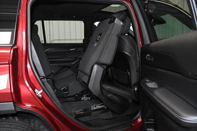 2024 Jeep Grand Cherokee L Laredo X 4x4