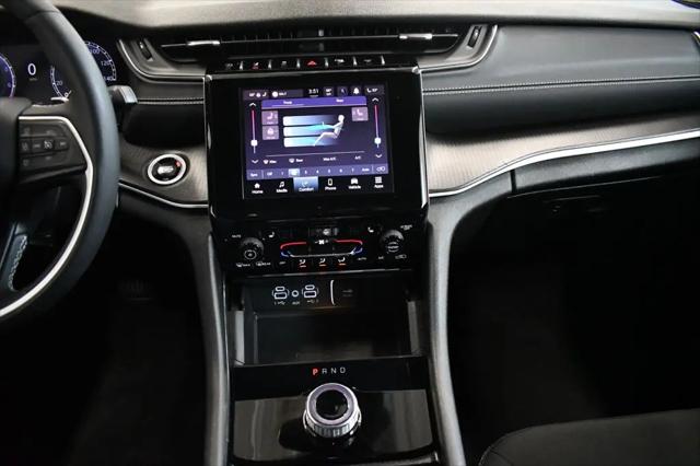 2024 Jeep Grand Cherokee L Laredo X 4x4