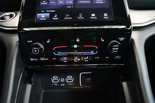 2024 Jeep Grand Cherokee L Laredo X 4x4