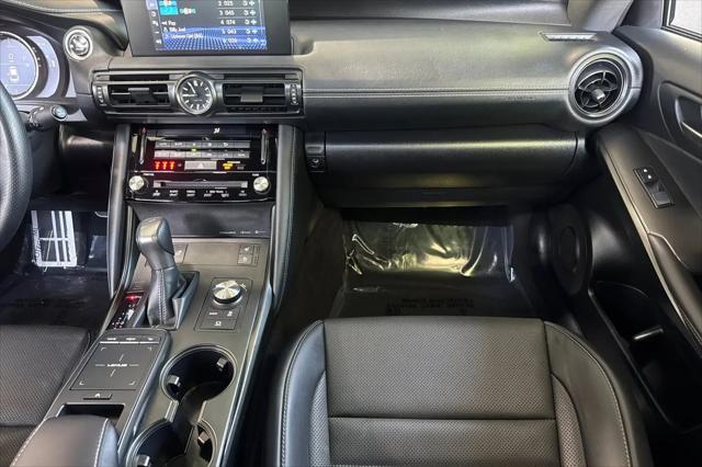 2025 Lexus IS 350 F SPORT