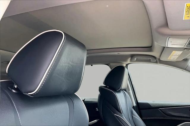 2022 Acura MDX Advance Package