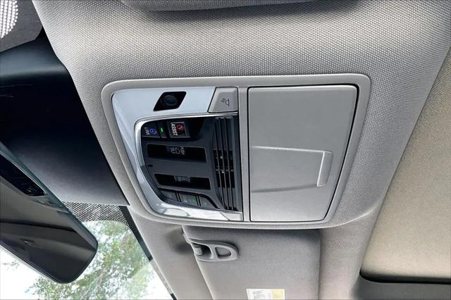 2022 Acura MDX Advance Package