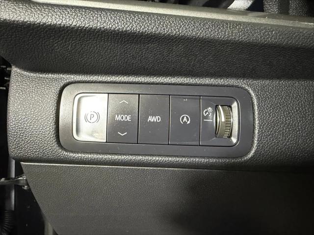 2025 Chevrolet Traverse AWD LT