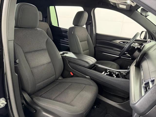 2025 Chevrolet Traverse AWD LT