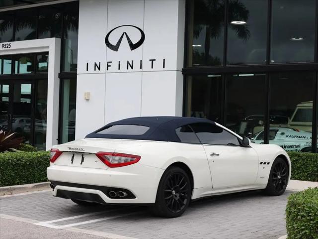 2011 Maserati GranTurismo Standard