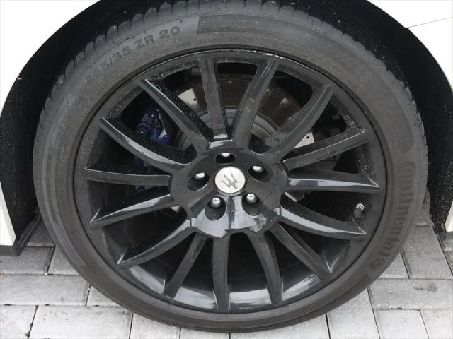 2011 Maserati GranTurismo Standard