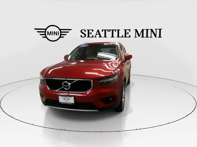 2020 Volvo XC40 T5 Momentum