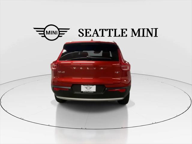 2020 Volvo XC40 T5 Momentum