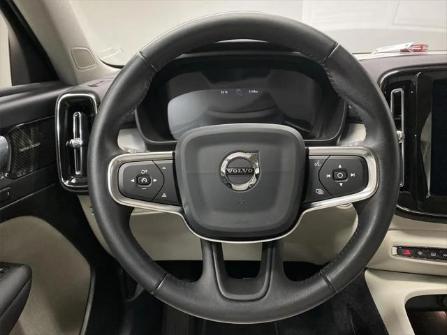 2020 Volvo XC40 T5 Momentum