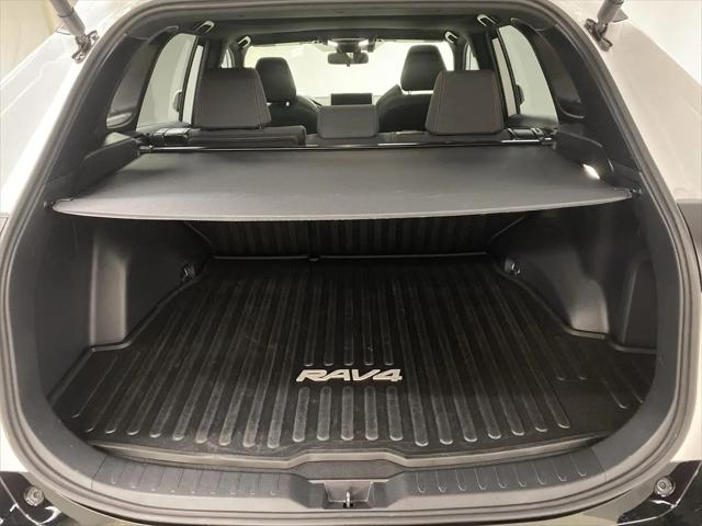 2024 Toyota RAV4 Prime SE