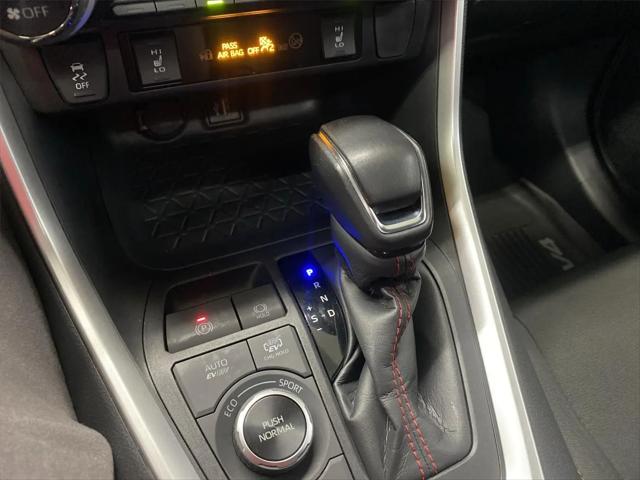 2024 Toyota RAV4 Prime SE