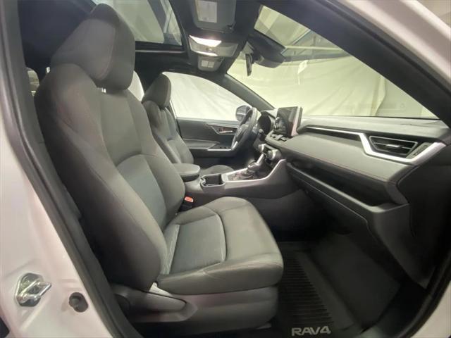 2024 Toyota RAV4 Prime SE