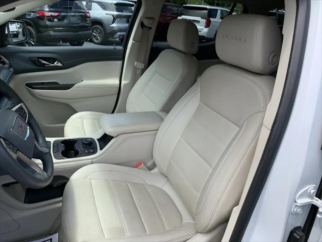 2023 GMC Acadia AWD Denali