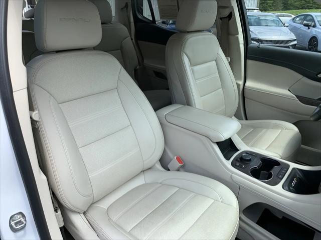 2023 GMC Acadia AWD Denali
