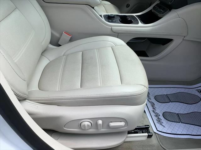 2023 GMC Acadia AWD Denali