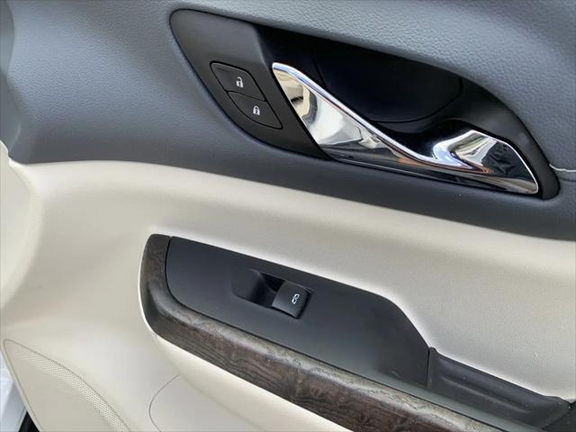 2023 GMC Acadia AWD Denali