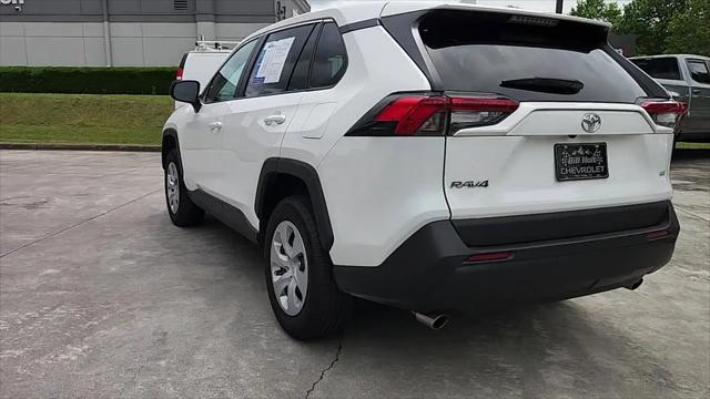 2025 Toyota RAV4 LE