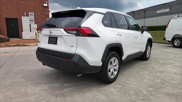 2025 Toyota RAV4 LE