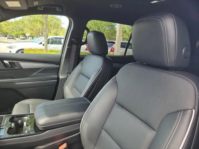2025 Buick Enclave Preferred FWD