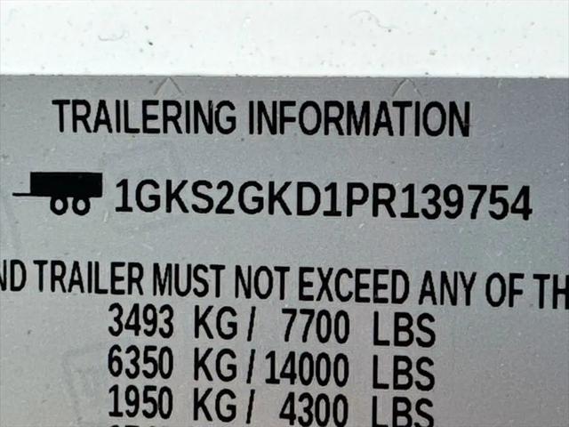 2023 GMC Yukon XL 4WD SLT