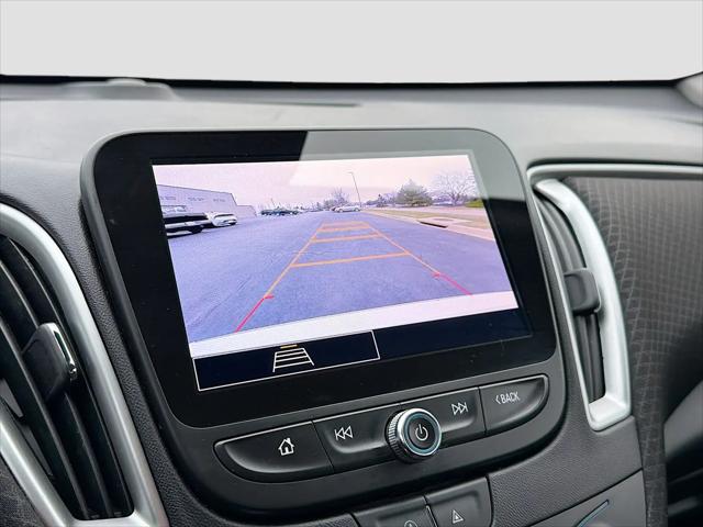 2023 Chevrolet Malibu FWD 1FL