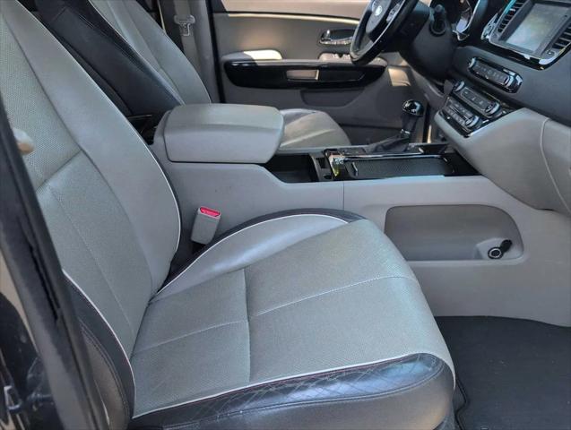 2016 Kia Sedona SX