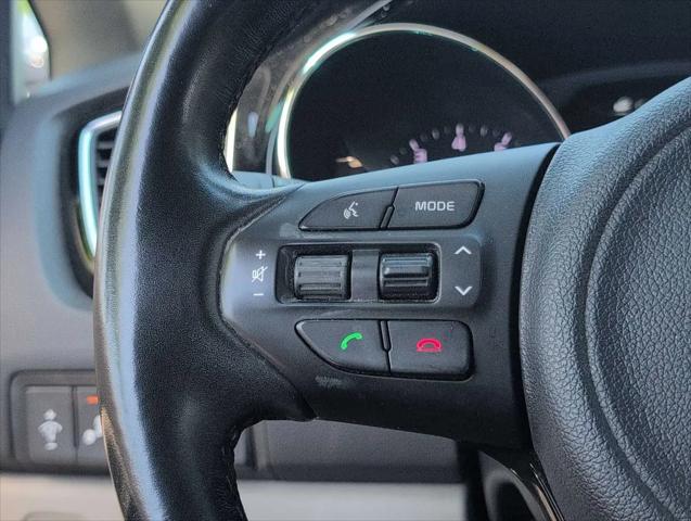 2016 Kia Sedona SX