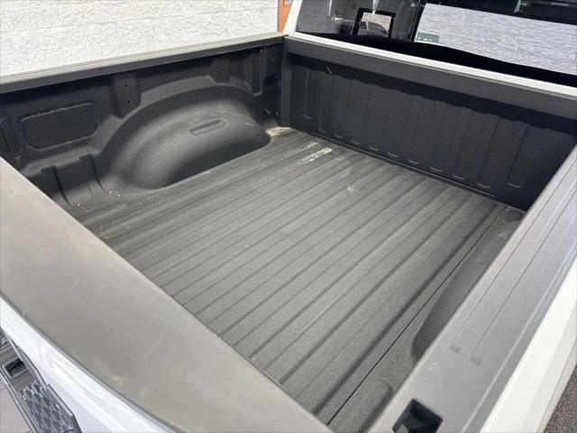 2025 Ram 1500 Tradesman Crew Cab 4x4 5'7" Box